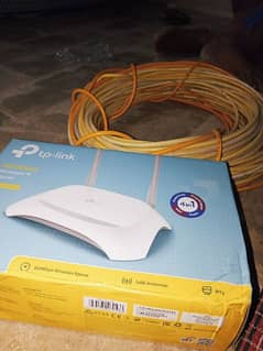 TP-Link router Slightly used just like new with net wire one bundle