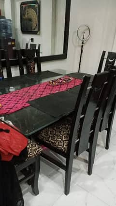 6 seater dining table available for sale