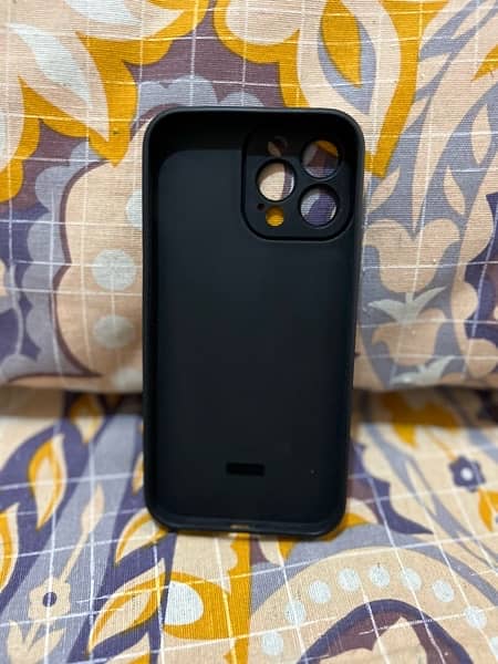 iphone 13 pro max  all 4 case is 2200 Rs 1