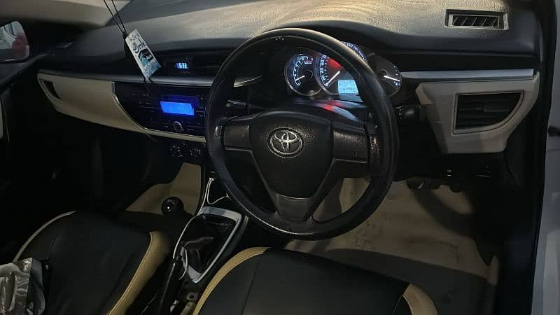 Toyota Corolla XLI 2015 3