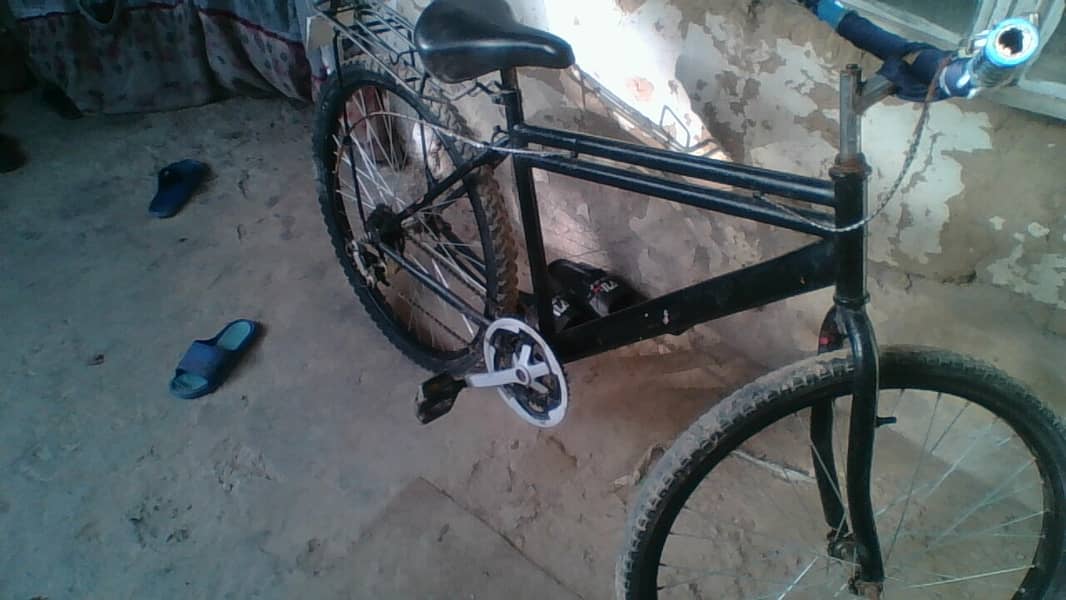 imported bicycle used secendend best cendition 1