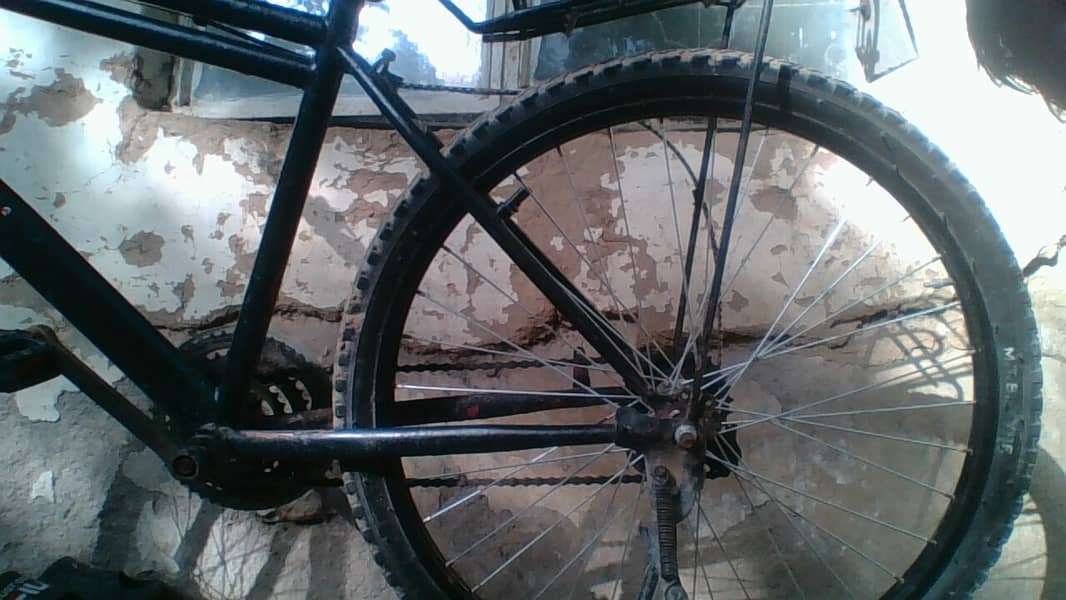 imported bicycle used secendend best cendition 11