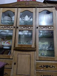 Showcase for Crockery in Good Condition