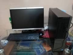 Dell desktop computer with lcd speaker good condition