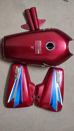 Fuel Tank ,Side covers,front shock covers(kann)