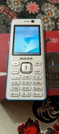 Maxx keypaid mobile with box and charger