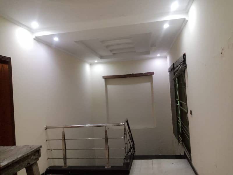 1 KANAL BEAUTIFUL LOCATION UPPER PORTION AVAILABLE FOR RENT SECTOR C BAHRIA TOWN LAHORE10 MARLA BEAUTIFUL LOCATION LOWER PORTION AVAILABLE FOR RENT SECTOR C BAHRIA TOWN LAHORE 1