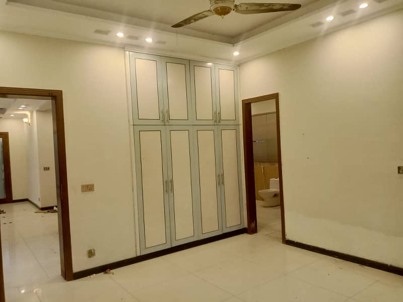 1 KANAL BEAUTIFUL LOCATION UPPER PORTION AVAILABLE FOR RENT SECTOR C BAHRIA TOWN LAHORE10 MARLA BEAUTIFUL LOCATION LOWER PORTION AVAILABLE FOR RENT SECTOR C BAHRIA TOWN LAHORE 16