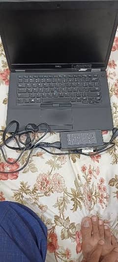 laptop model dell latitude e5470, with charger