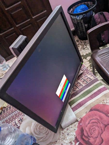 Dell 17" Flat Lcd for office and CCtv 2