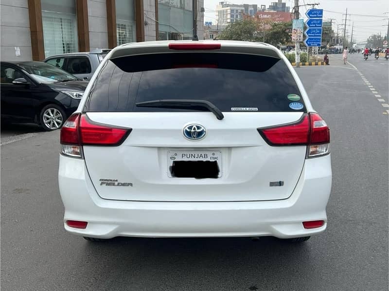 Toyota Corolla Fielder 2019 2