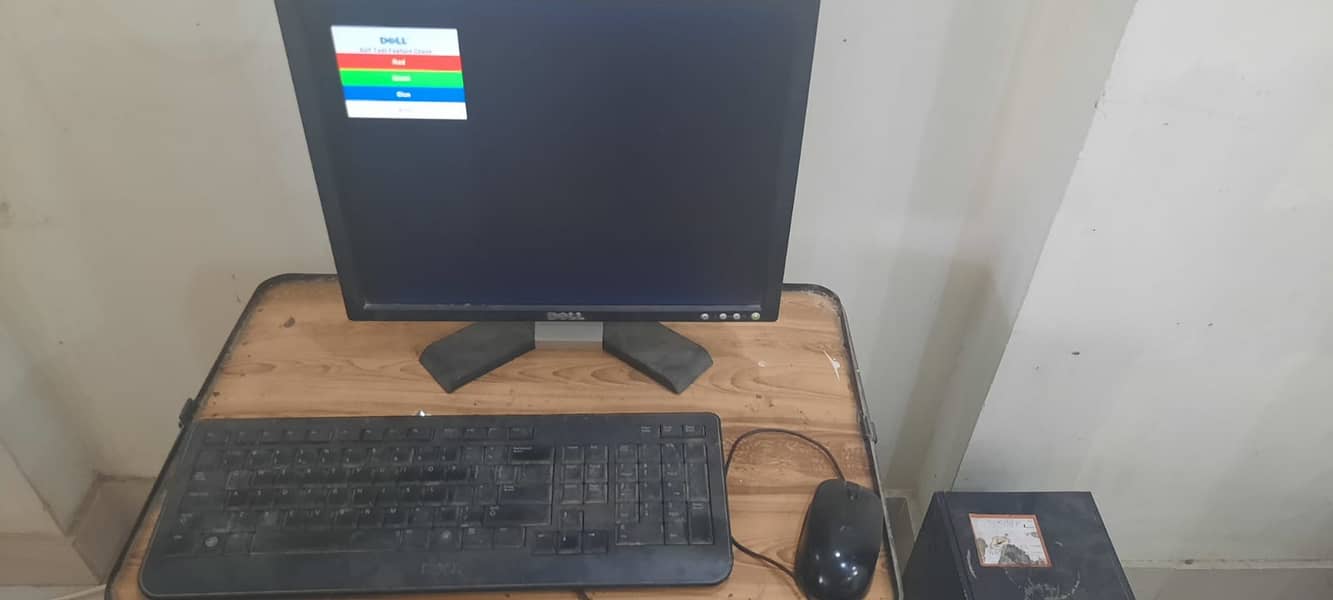 DESKTOP PC with Monitor Available for Video Editing and Graphic Design 6