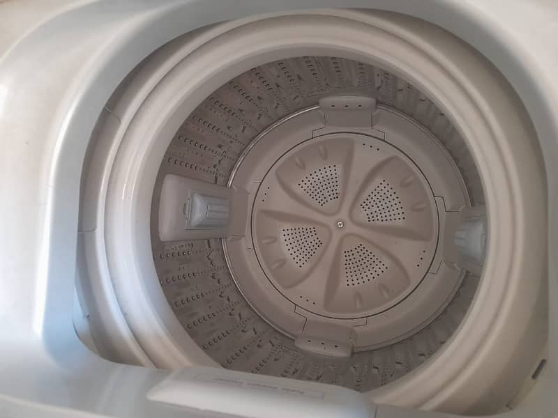 Haier Automatic 8.5kg Washing machine 2
