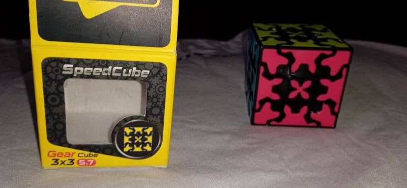 qy gear Rubix cube smooth speed cube 8