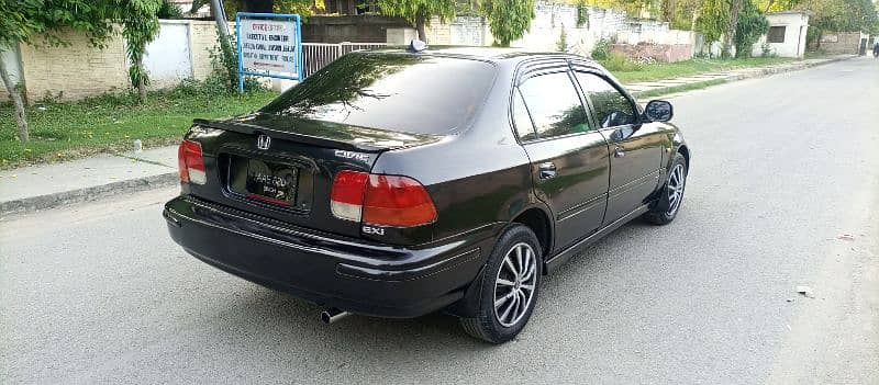 Honda civic 1996 model in outclass condition 5