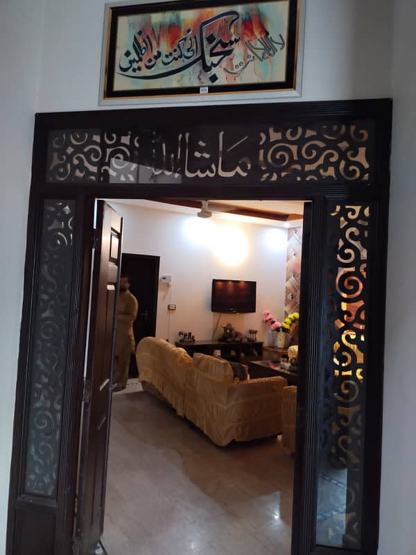 Ten Marla Double Storey Used House on Bahria Town Lahore 4