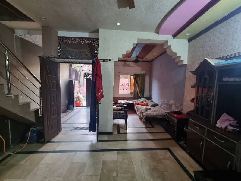 2.5 Marla Corner Double Story House For Sale In Nishtar Colony 11