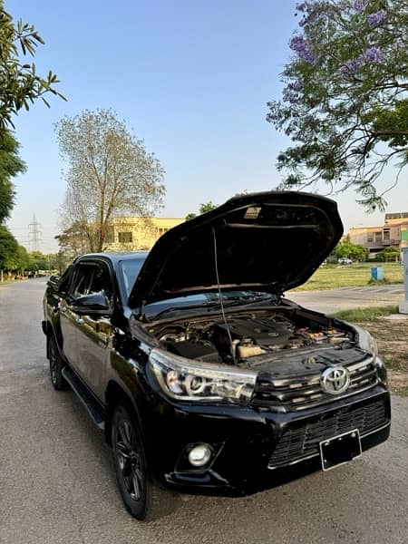 Toyota Hilux 2018 4