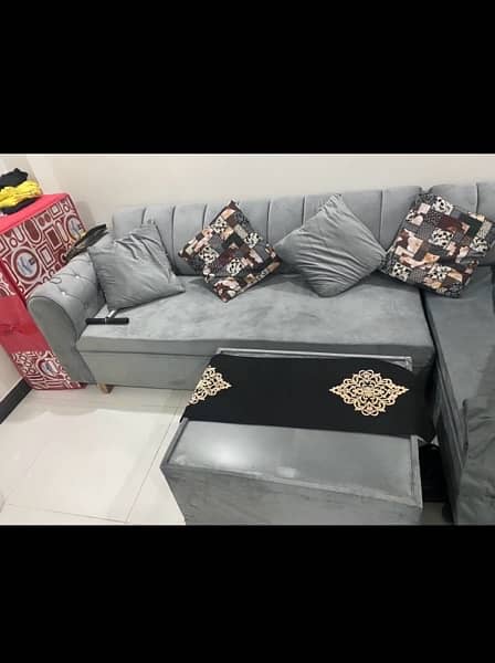 L Shaped Sofa With Table 4