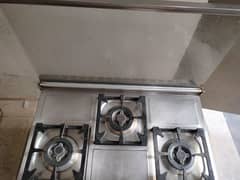 Oven with 3 stoves