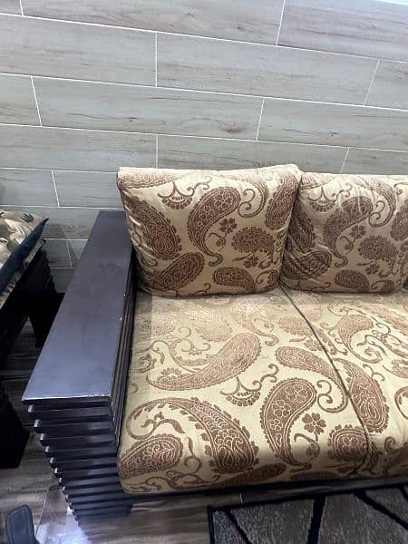 pure wood 5 seater sofa in excellent quality phone no. 03337885599 4