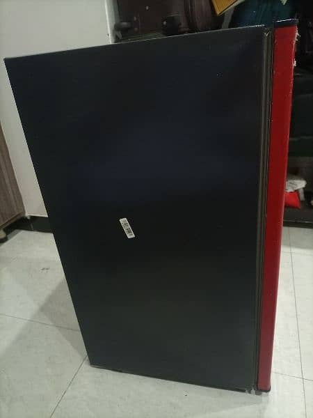 Dawlance Mini Refrigerator with Freezer in New Condition 3