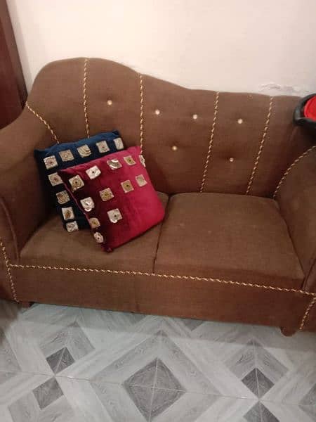 beutyfull sofa set 1