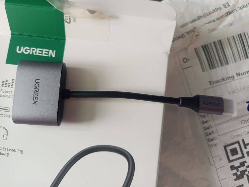 ugreen splitter for ipad pro mini6 etc brand new one day used only 0