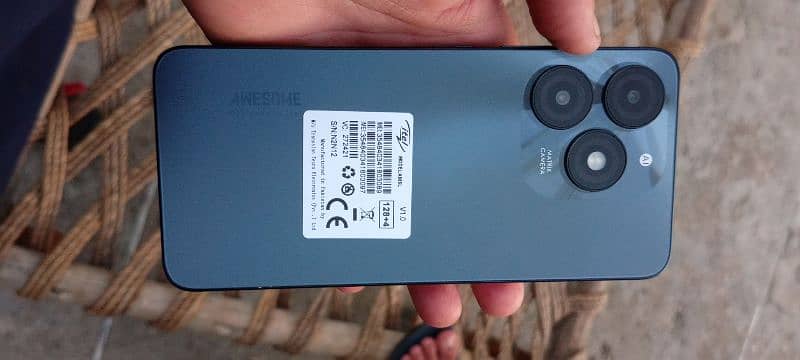 Itel A70 With Box And Charger In warranty 11 month Warrenty 0