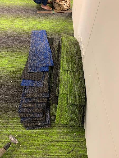 Wooden flooring, Wallpaper, Artificial grass, Windows blinds, 9
