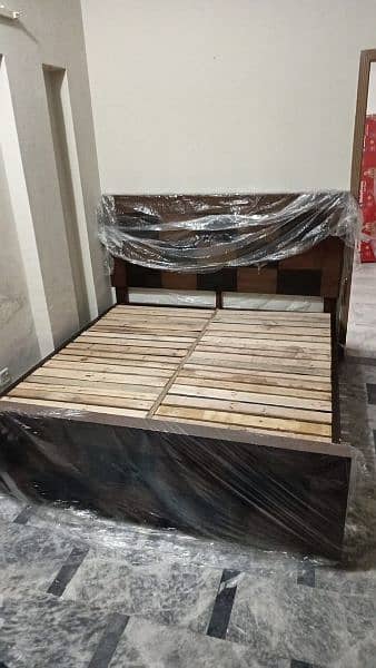 king size bed partal wooden bed 2