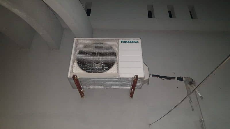 air conditioner (AC) 0