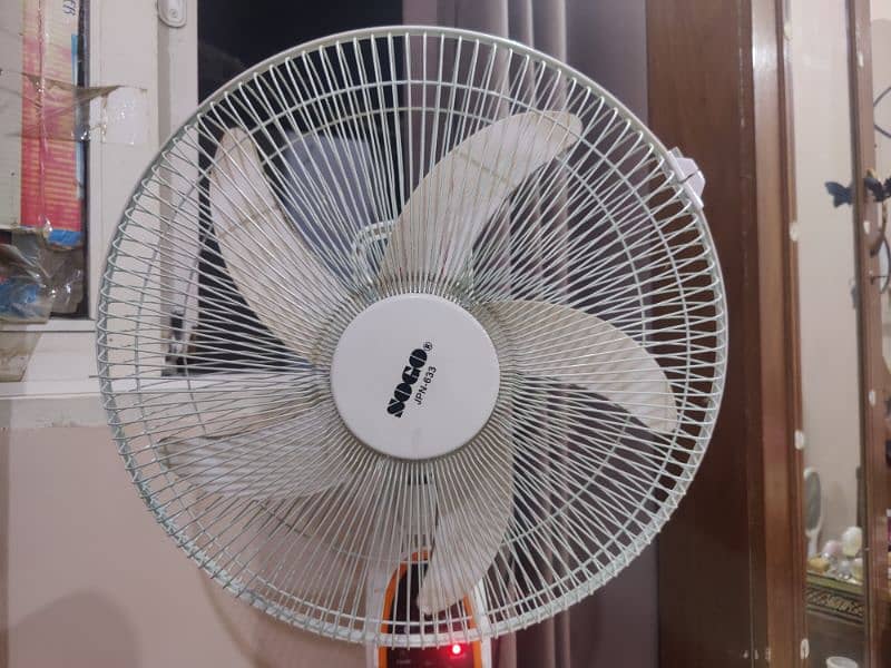 SOGO Rechargeable fan is for sale 0