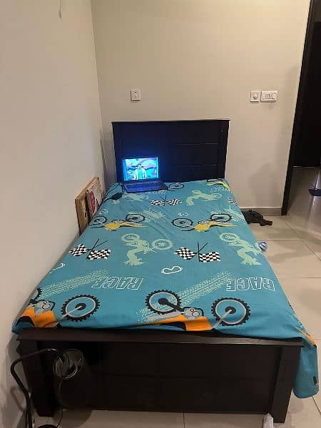2 Single Beds with Mattress 2