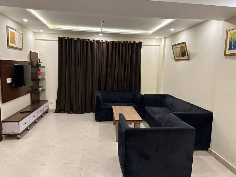 One bed luxury apartment for rent on daily basis in bahria town 1