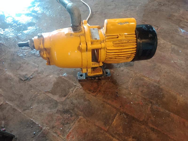 Golden jet water pump for sale good condition 0