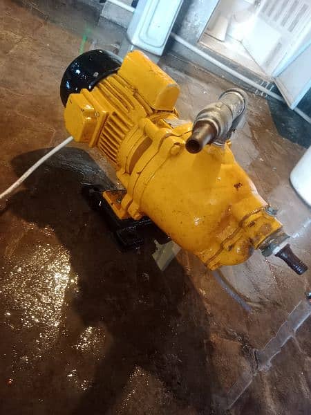 Golden jet water pump for sale good condition 1