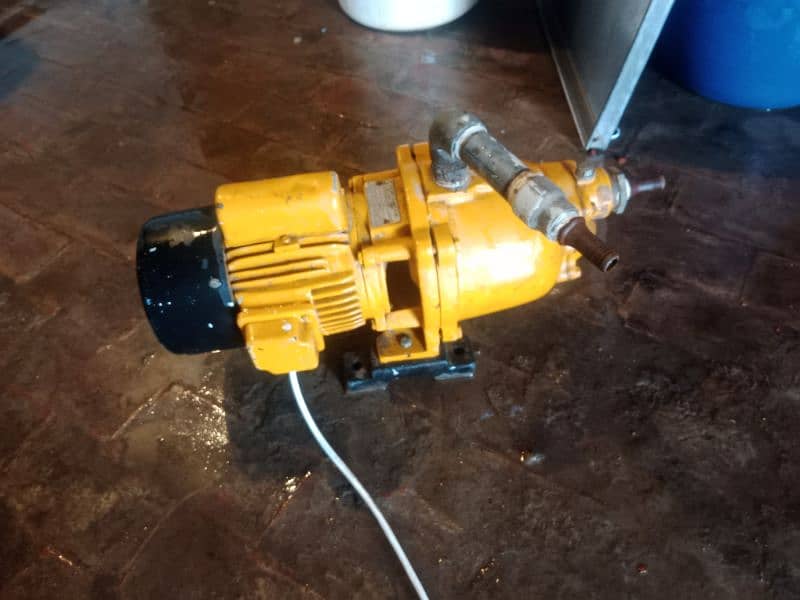 Golden jet water pump for sale good condition 4