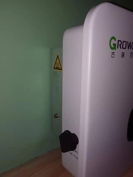 Growatt inverter on grid inverter   is available  or you can pre order 4