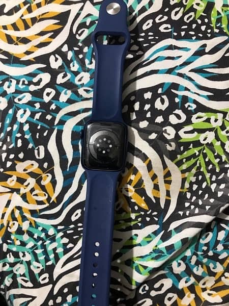 Apple Watch Series 6 with Charger 1