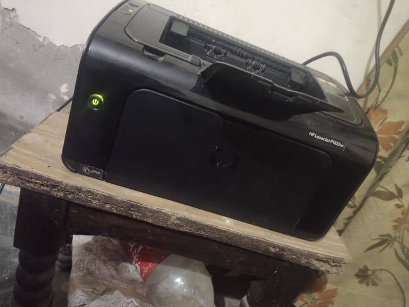 hp 1102w mobile sy wifi bhi hy mobile sy print nikln laptop etc sy bhi 5