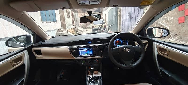 Toyota Corolla Altis 1.6 Automatic 2014/15 6