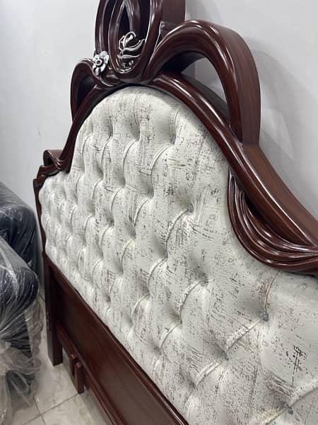 solid wood presents a luxury chinioti Hand made bed design 8