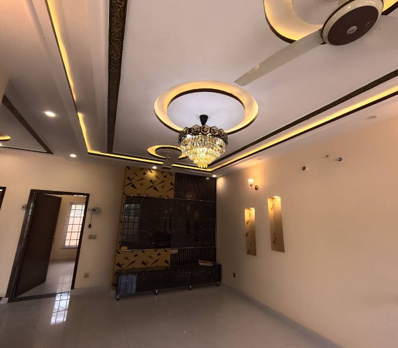 3 BEDS BRAND NEW 5 MARLA HOUSE FOR SALE BAHRIA ORCAHRD LAHORE 10