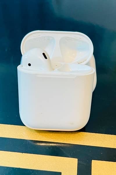 Apple AirPods 2nd Generation Original Left One Side AirPod 2