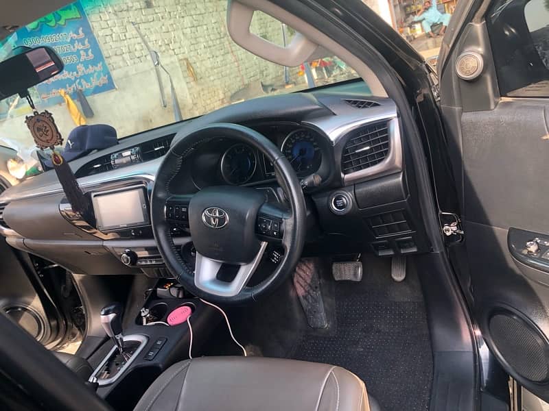 Toyota Hilux 2019 12