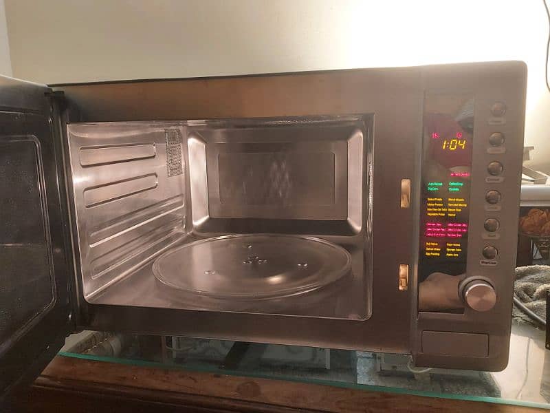 National Microwave Oven 42 Liters 3 in 1 2
