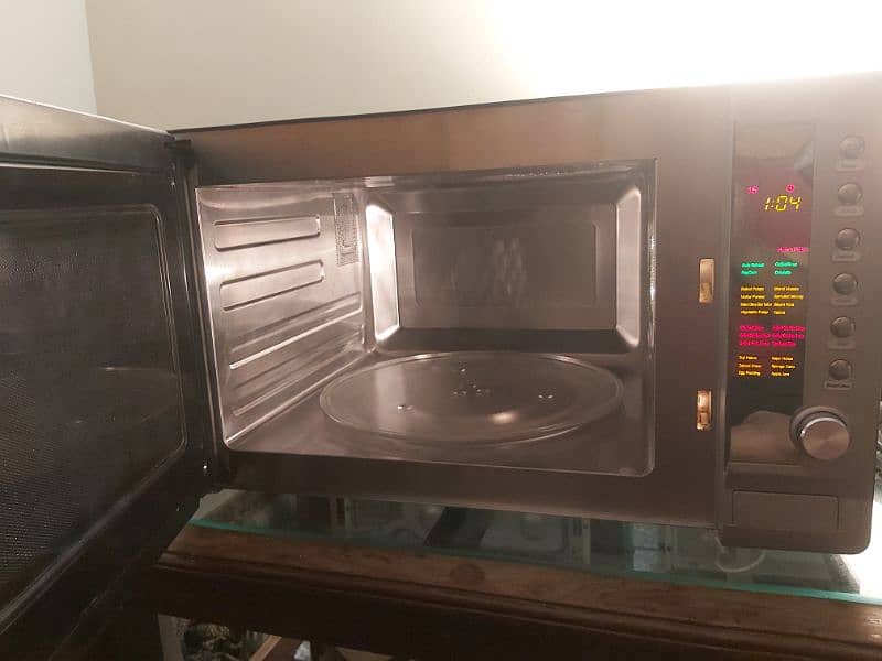National Microwave Oven 42 Liters 3 in 1 4