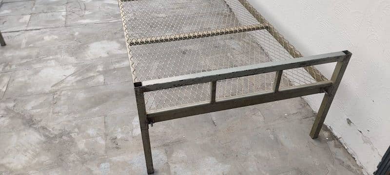 Iron bed Urgent Sale . . . ghr or hostel use k leay behtreen 2