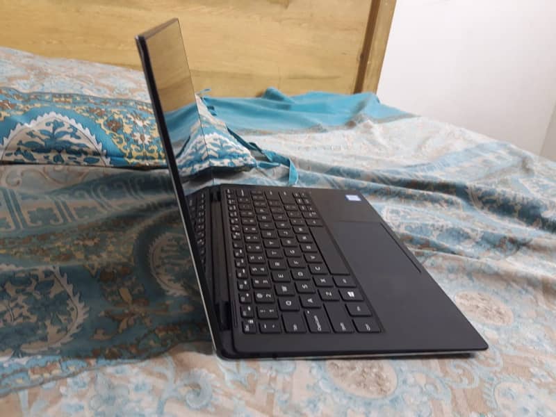 Dell XPS touch screen core i7, 7th Gen 4